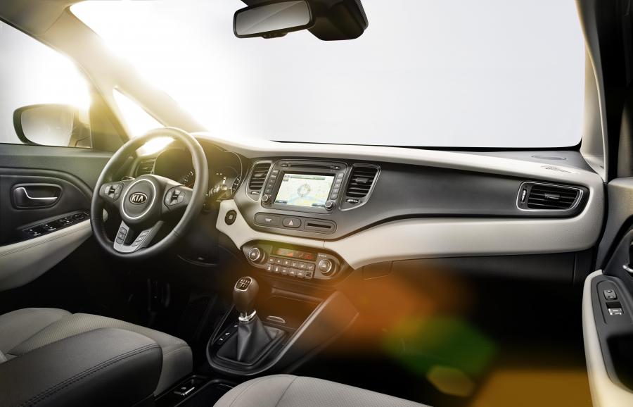 Kia Carens 2012 года  (фото 3 из 13)